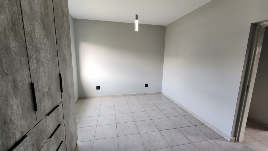 To Let 3 Bedroom Property for Rent in Waterval East North West
